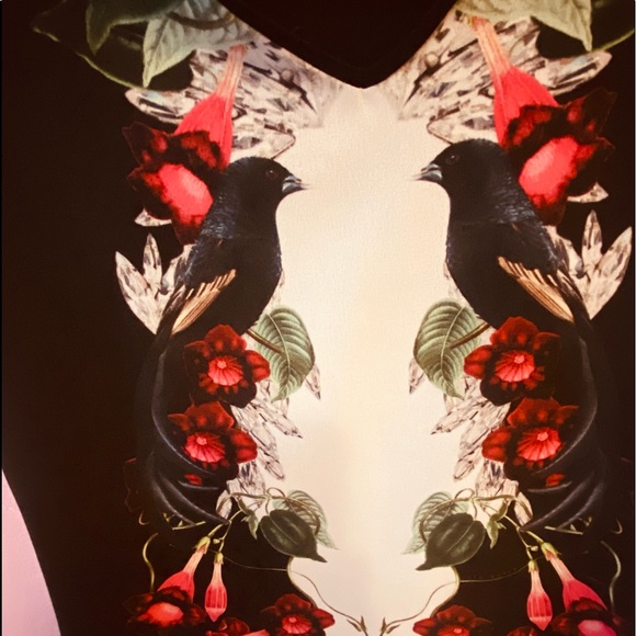 Gorgeous Black 🦅 Bird Ted Baker London & Floral🌺 Print Sleeveless Blouse - Picture 12 of 16